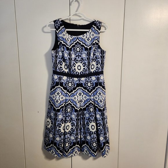 Talbots Tapestry Geometic A-Line Pleated Skirt Sleeveless Dress | Size 6 - Picture 1 of 6